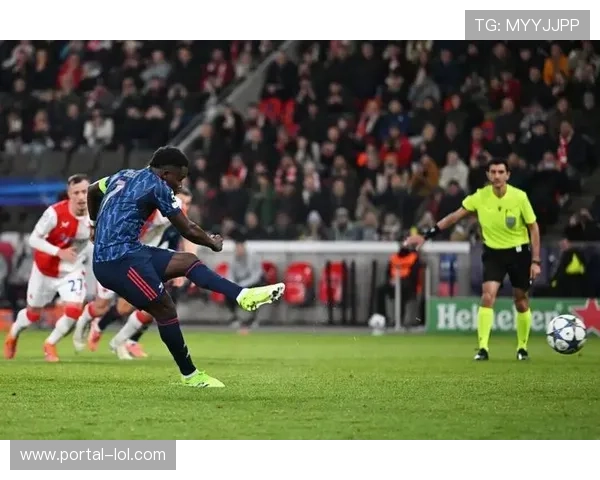 梅里诺3分钟双响,阿森纳客场3-0轻取斯拉维亚 梅里诺3分钟双响,阿森纳客场3-0轻取斯拉维亚