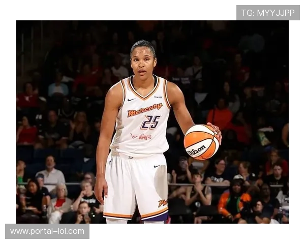 老将托马斯准三双助水星晋级,赛后与邦纳相拥庆祝多年后再闯总决赛 老将托马斯准三双助水星晋级,赛后与邦纳相拥庆祝多年后再闯总决赛