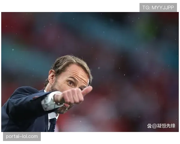 拜仁近期状态波动分析:从两轮不胜到重获胜利,孔帕尼的战术调整与球员状态恢复